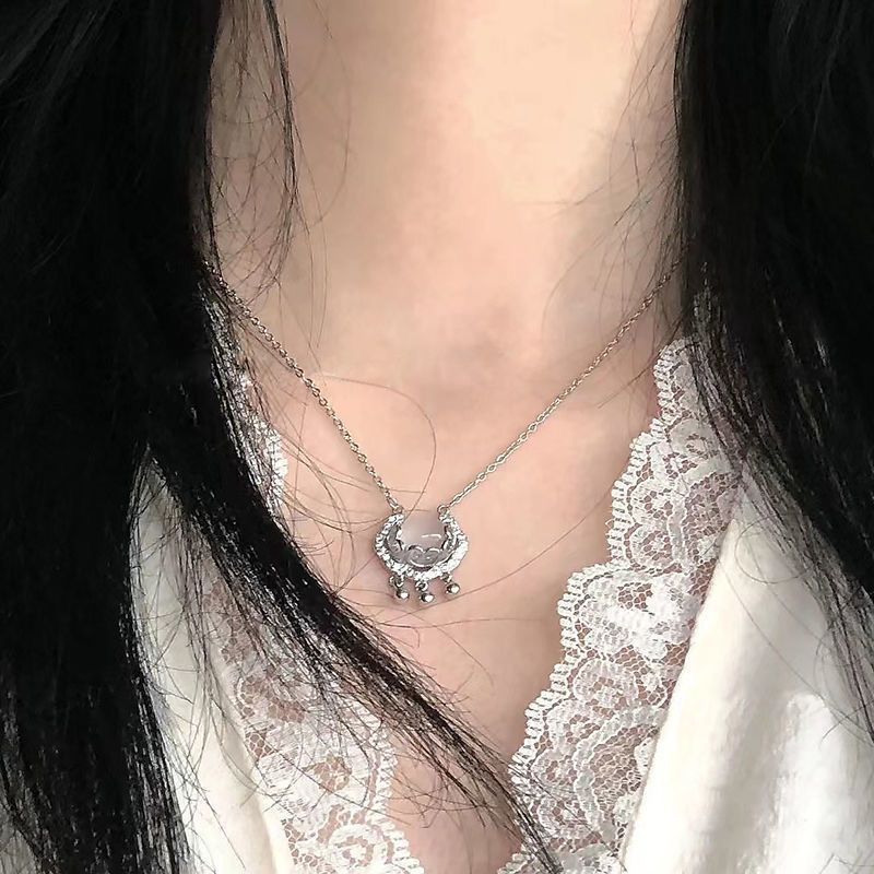 Stone Necklace Female Clavicle Chain