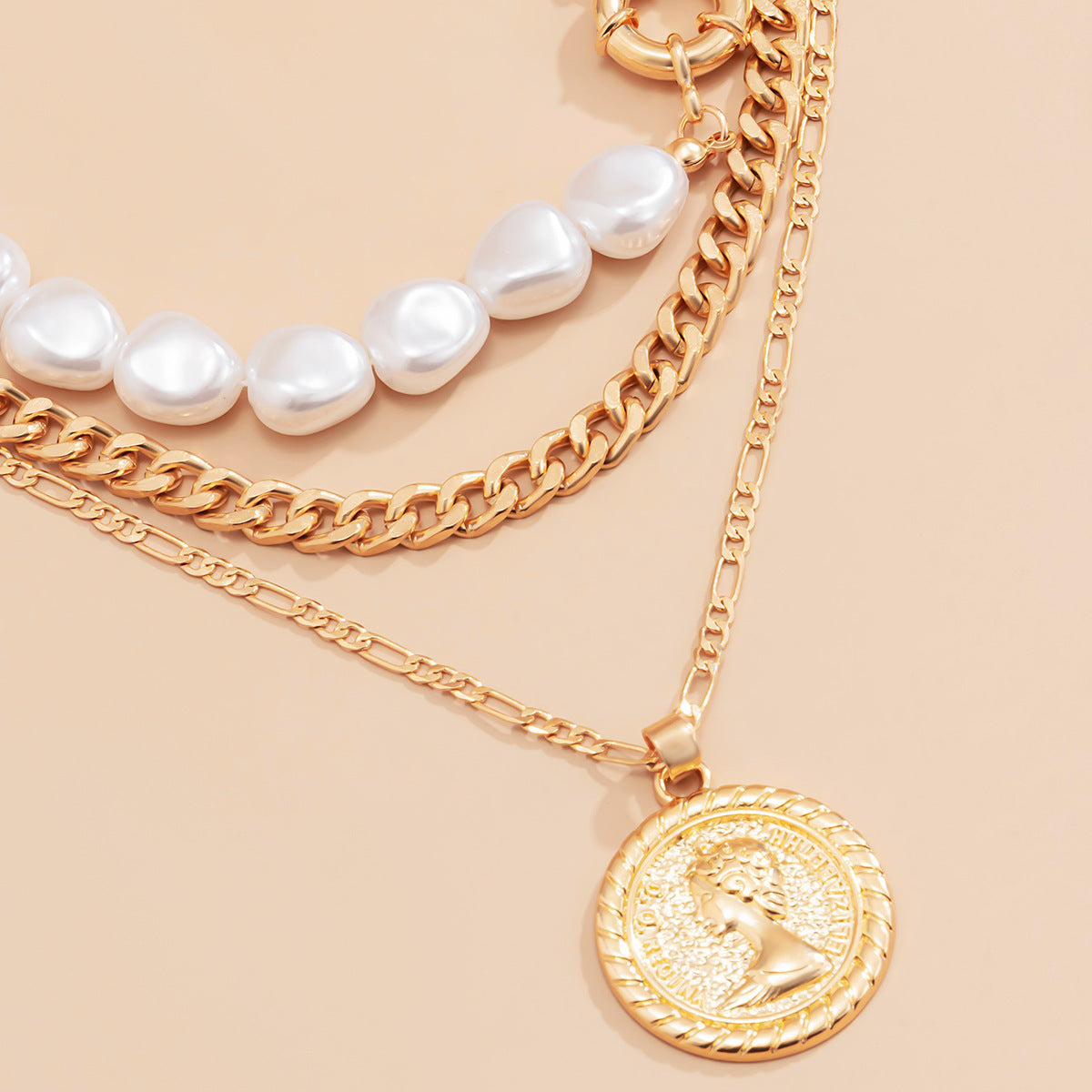 Cross-border Hot Sale Retro Punk Style Multi-layer Necklace Women Gothic Baroque Pearl Human Head Pendant Necklace